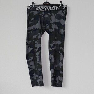 Nike Black Camo 3/4 Length Compression Leggings